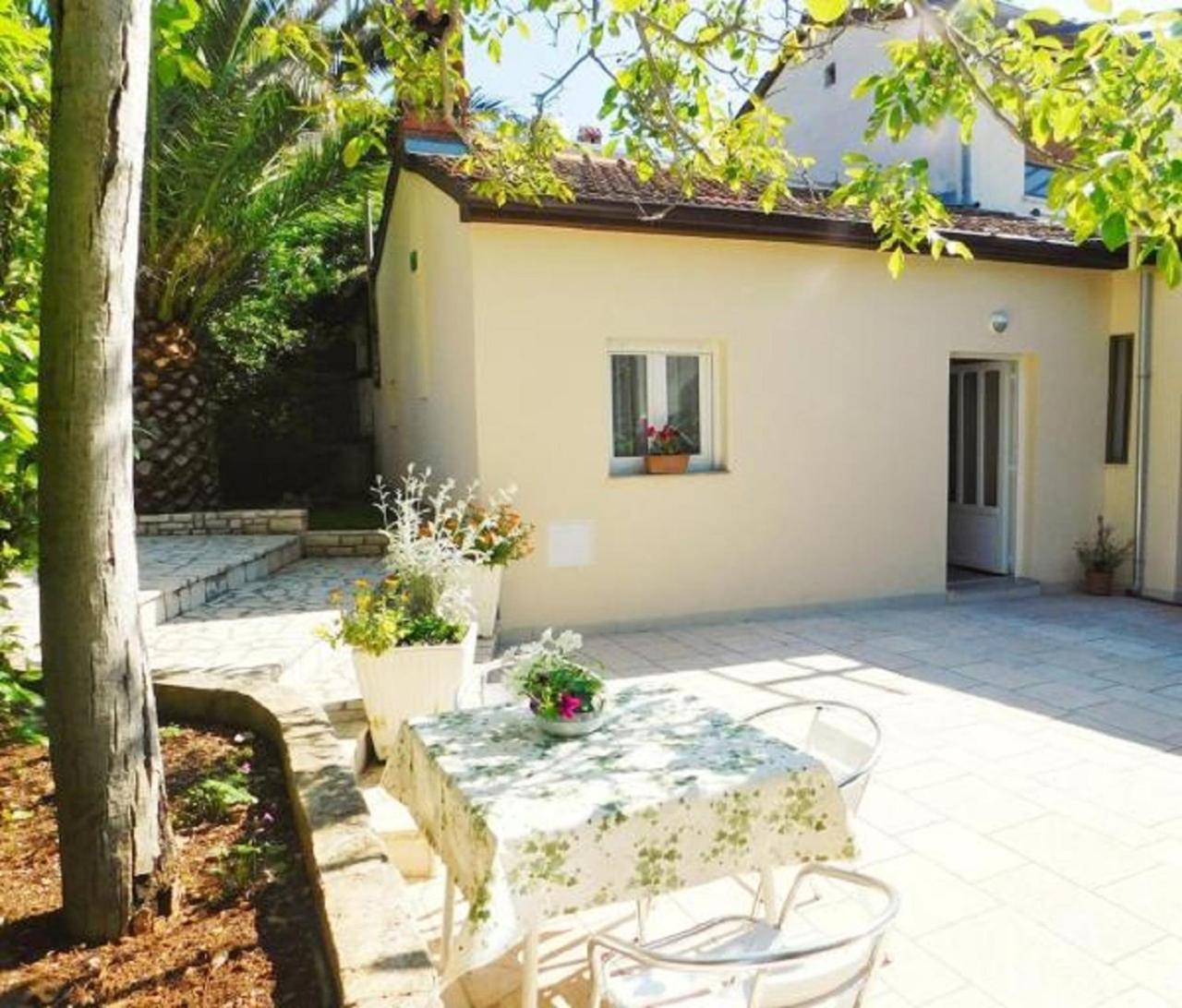 Apartments Danilo 48 Пула Екстер'єр фото
